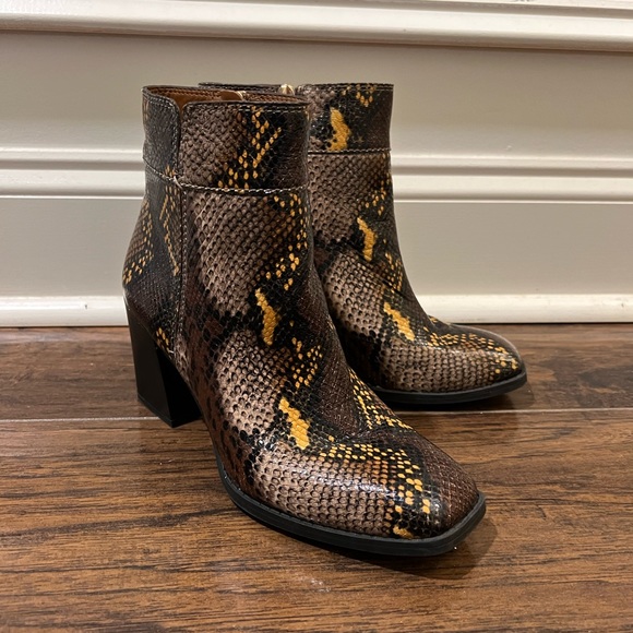Franco Sarto Generous Snake Print Block Heel Ankle Boot Brown Women's 6.5 - Picture 1 of 10